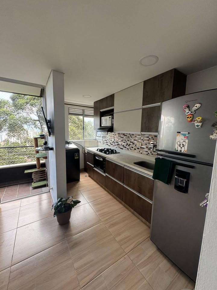 Ventas apartamentos Medellín en unidad residencial con excelente distribución.